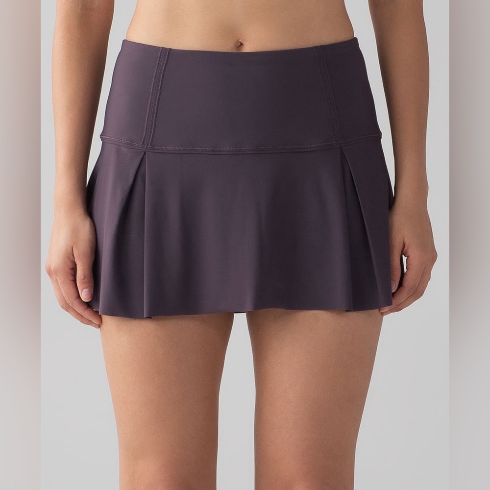 Lululemon Lost In Pace Skirt (Regular) (13")
Black Currant